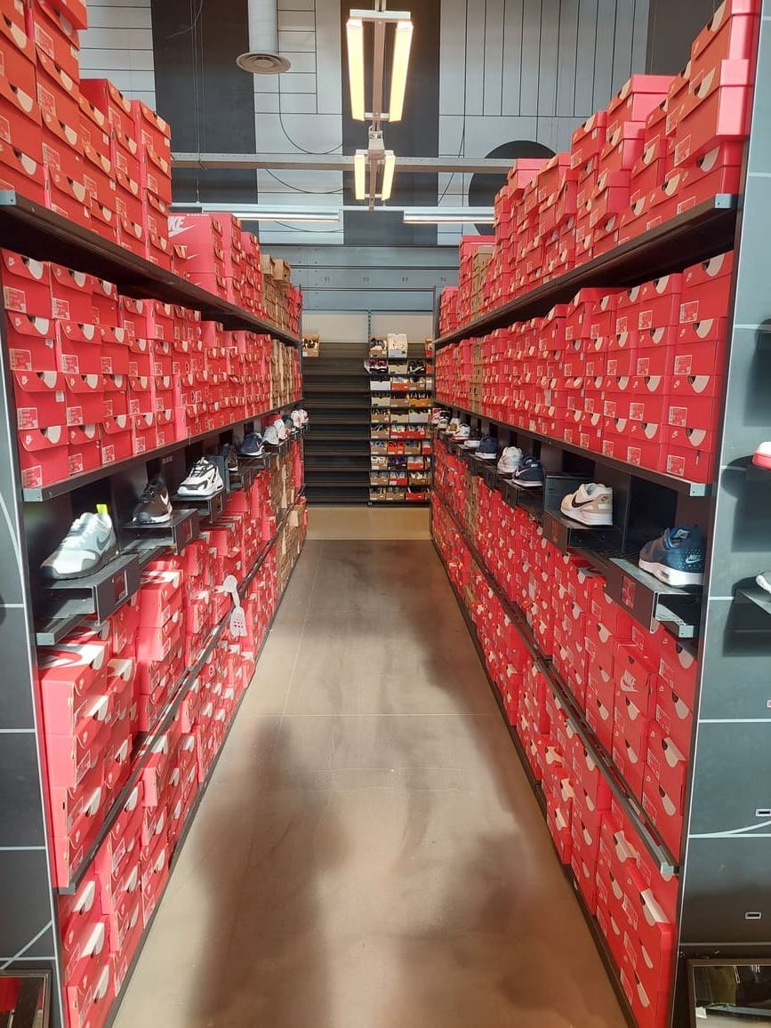 nike clearance store